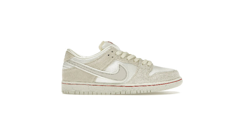 Nike city of love light bone (M)